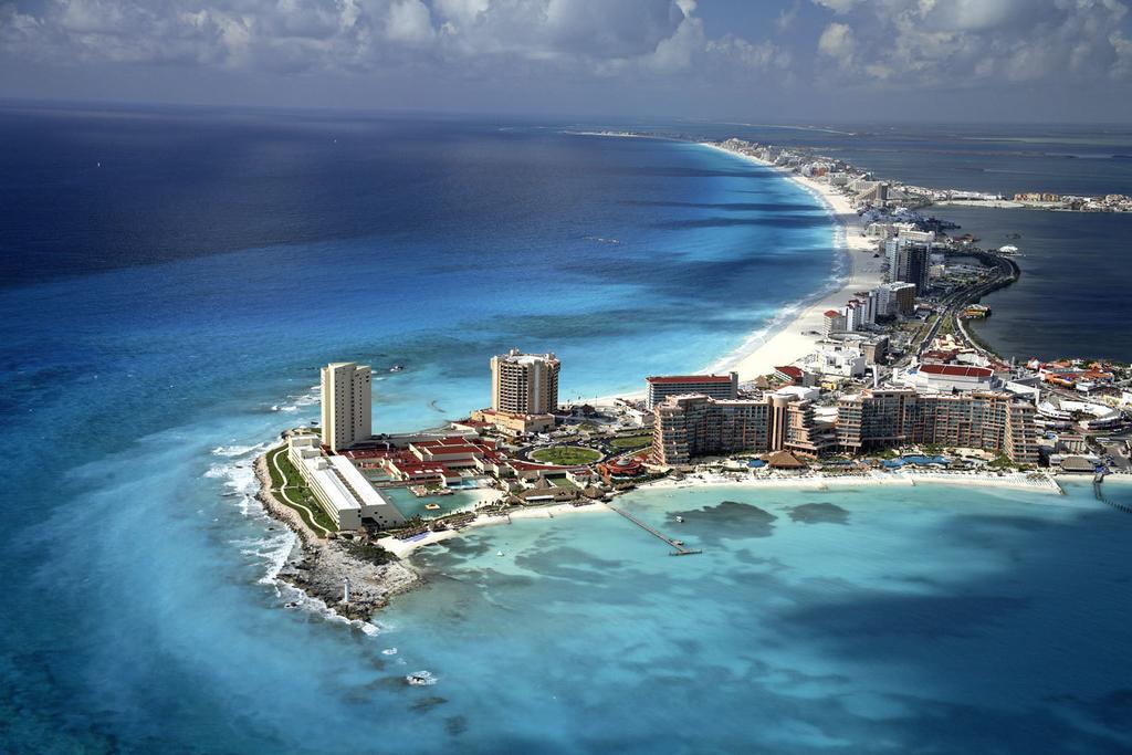 Las Perlas Condos Cancun Exterior photo